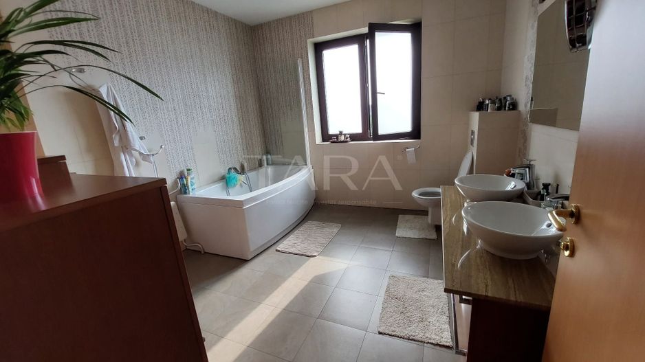 Casă cu 5 camere. de vânzare in Floresti, zona Parcului Poligon. - Poză 24