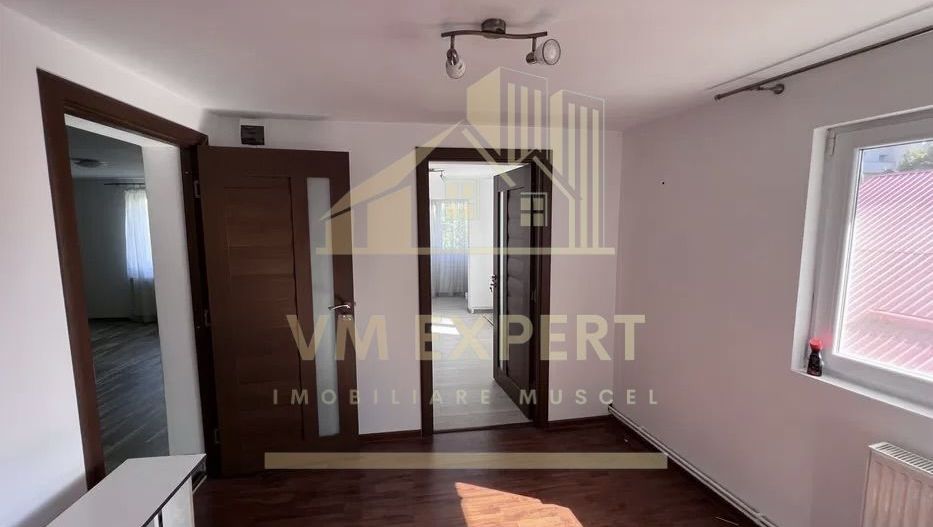 CASA 6 CAMERE, TEREN 420 MP, PITESTI - Poză 9