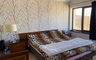 Vilă modernă cu piscină și terase generoase, zona Faget - Poză 7