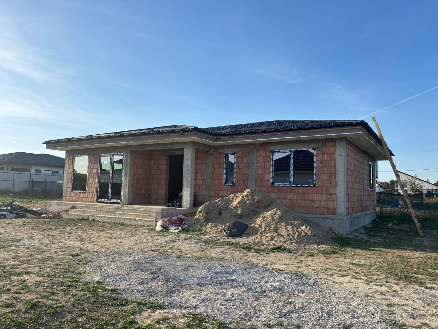 Casa noua de vanzare Smeura 185 K - Poză 1