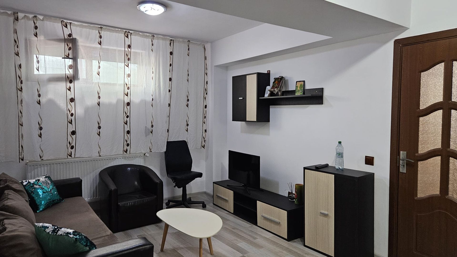 Vânzare ap. 2 camere decomandat | 450 m metrou Gorjului | Demisol - Poză 2