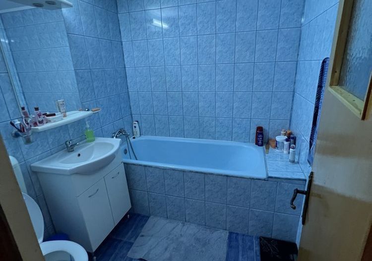 Vanzare apartament 3 camere, 2 bai, bloc 1983, Titan-Fizicienilor - Poză 6