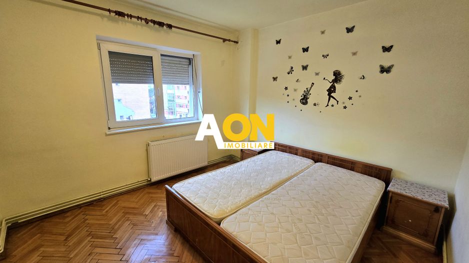 Apartament cu 2 Camere, Etaj 3, Zona Mercur - Cetate - Poză 5
