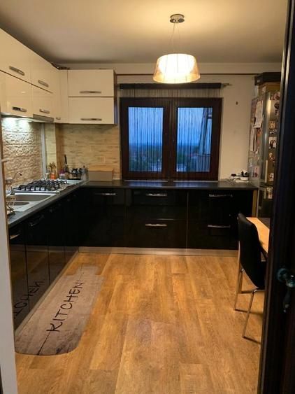 De închiriat apartament mobilat și utilat - 3 camere - Micro 20 - Poză 2