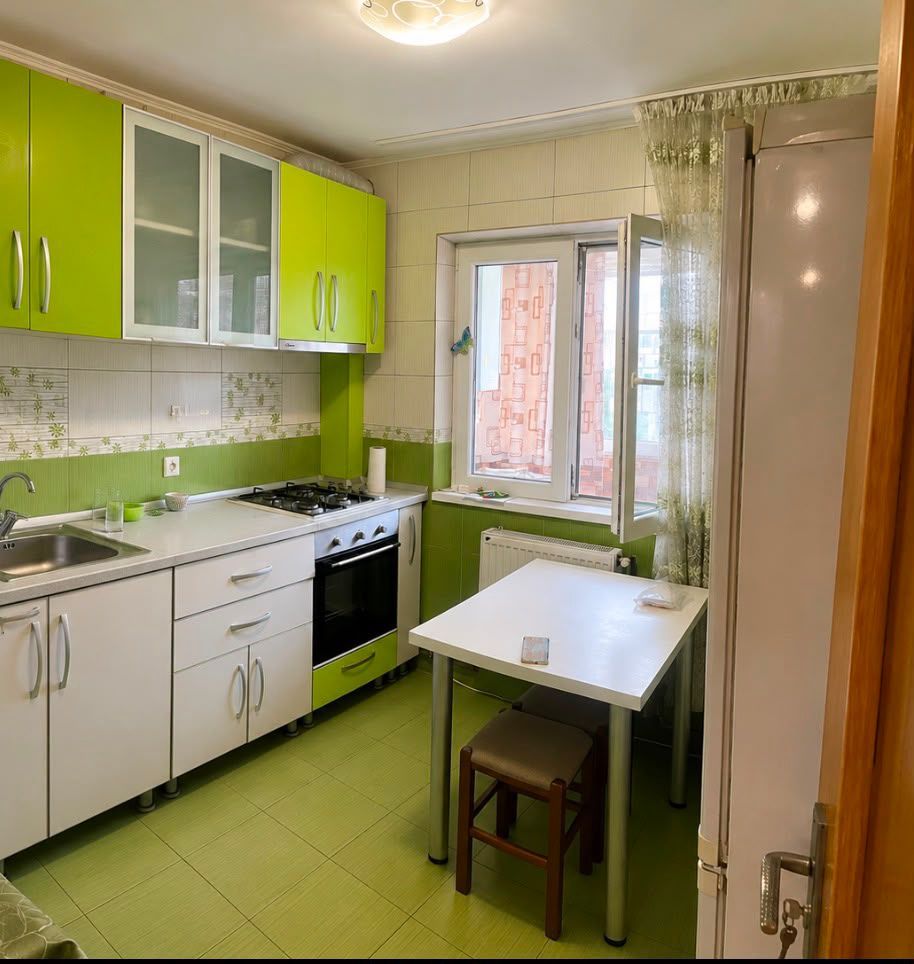 VANZARE 3 CAMERE | CENTRALA PROPRIE | 2 BAI | ZONA APUSULUI-MARGELELOR - Poză 1