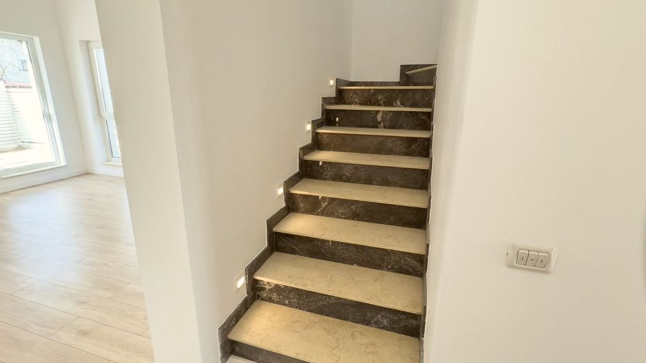 Individuala 146m2 utili, 450 curte, CENTRAL Tunari, 0% comision - Poză 10