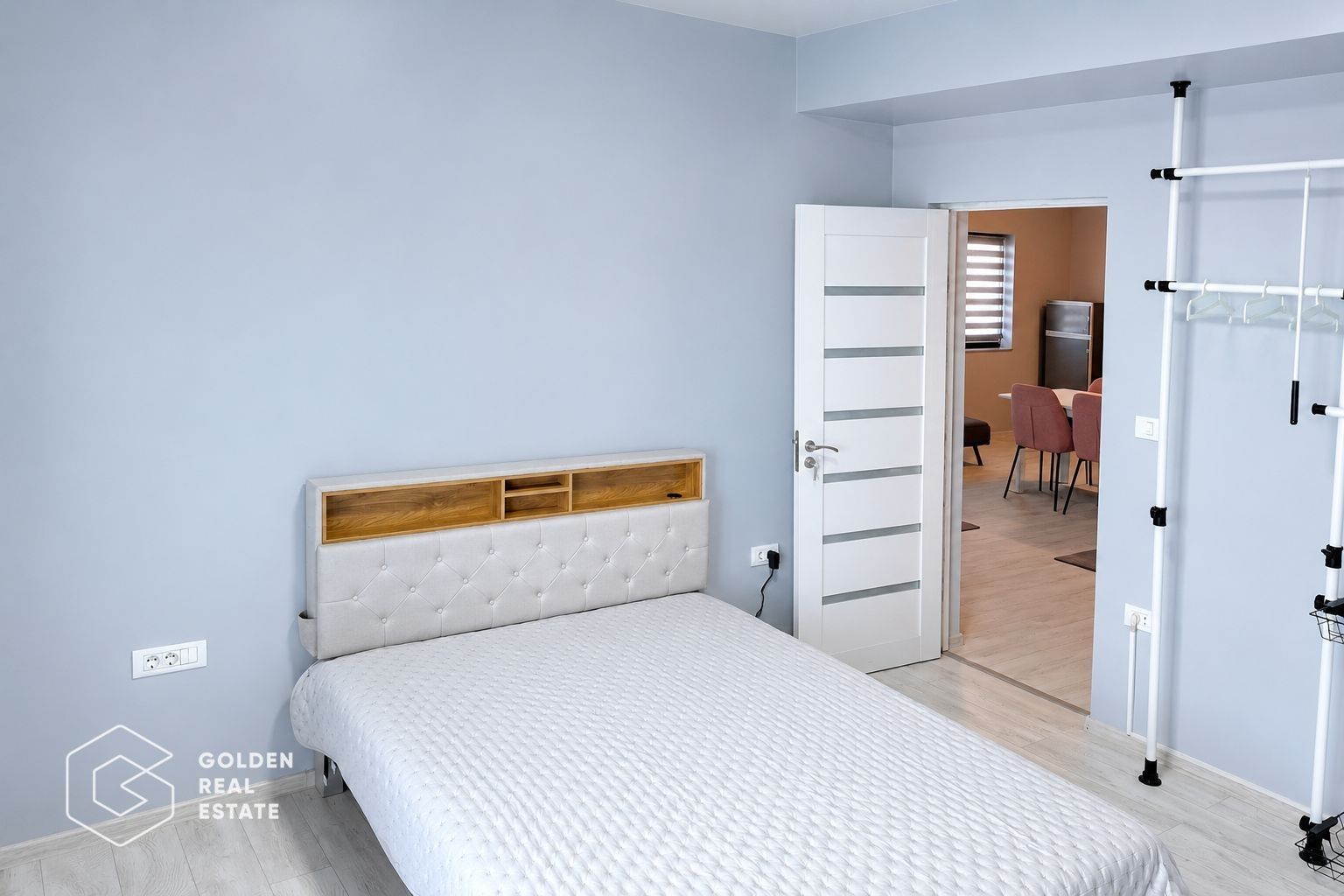 Apartament 3 camere, Via Carmina, mobilat si utilat complet, terasa 26 mp - Poză 7