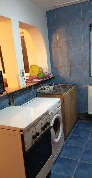Casa cu 4 camere în zona Iris - Poză 2