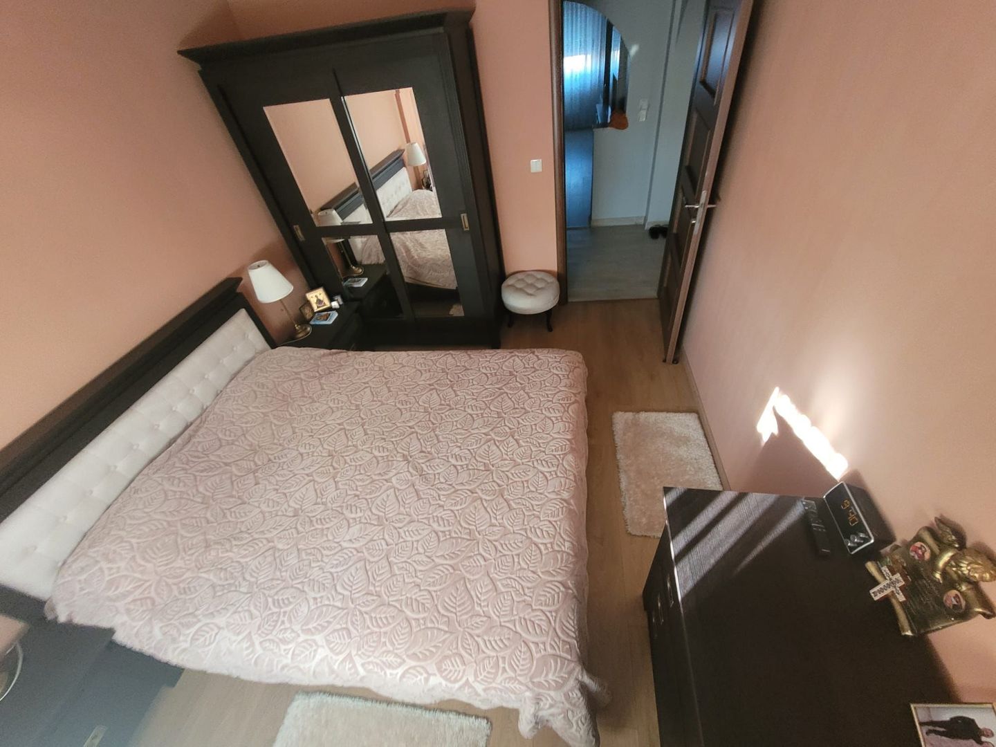 ageuropa.ro vinde apart. FINISAT cu 4 cam 84mp etajul 1 în Carpați 2 - Poză 3