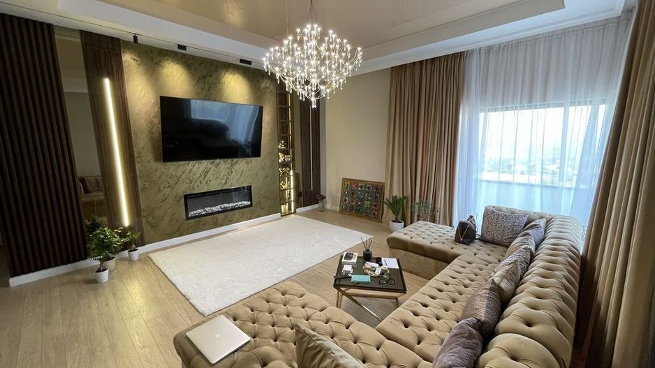 Vila cu piscina PREMIUM in Bucium - Poză 1