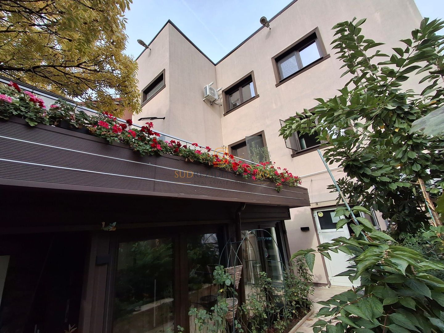 Spatiu de birouri / comercial in vila cu 2 etaje –metrou Brancoveanu - Poză 2