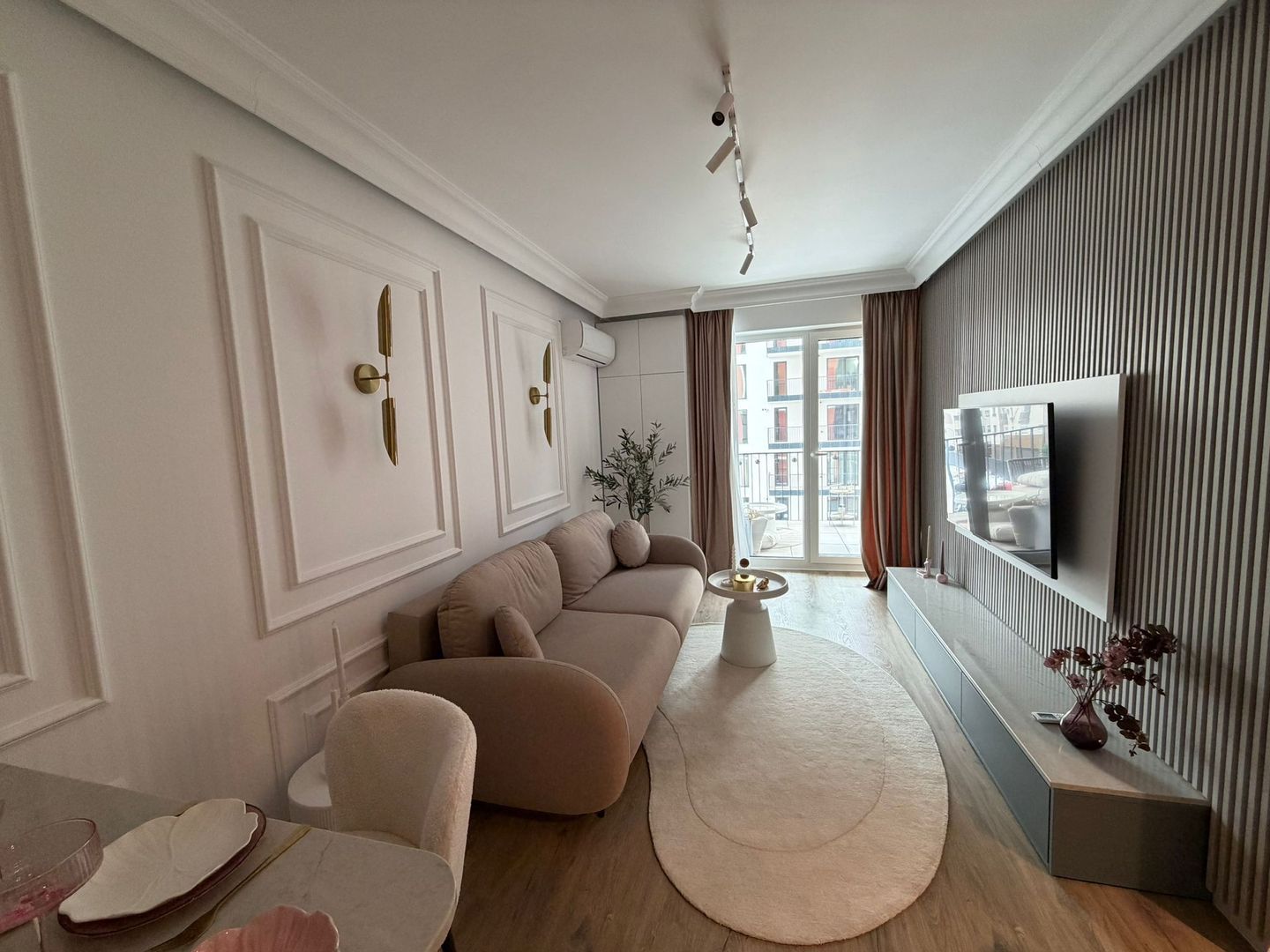 AP. 2 CAMERE ESTORIA, PRIMA INCHIRIERE, PET-FRIENDLY, PARCARE, METROU - Poză 1