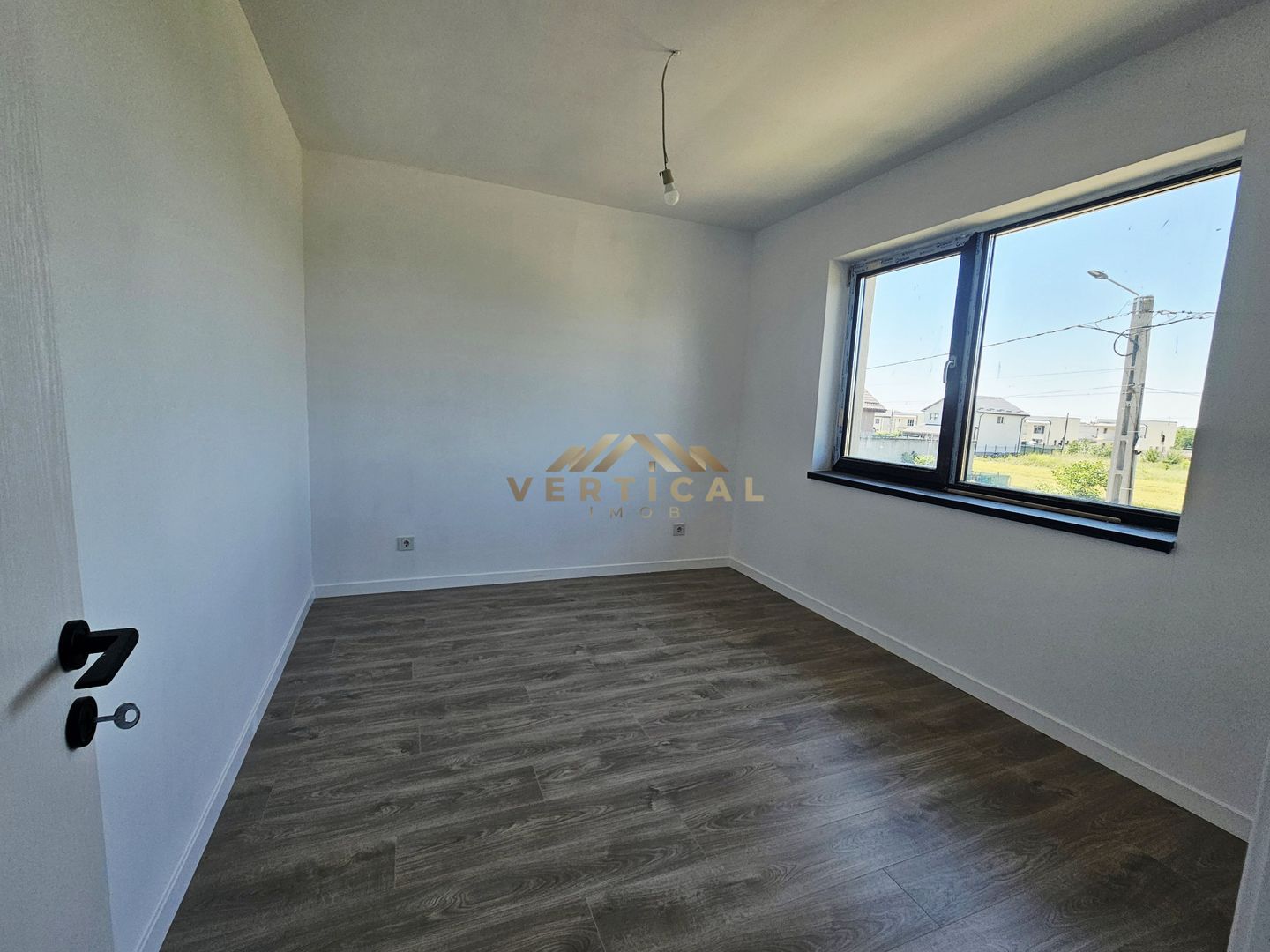 Casa individuala 4 camere | curte amenajata | comuna Berceni - Poză 15