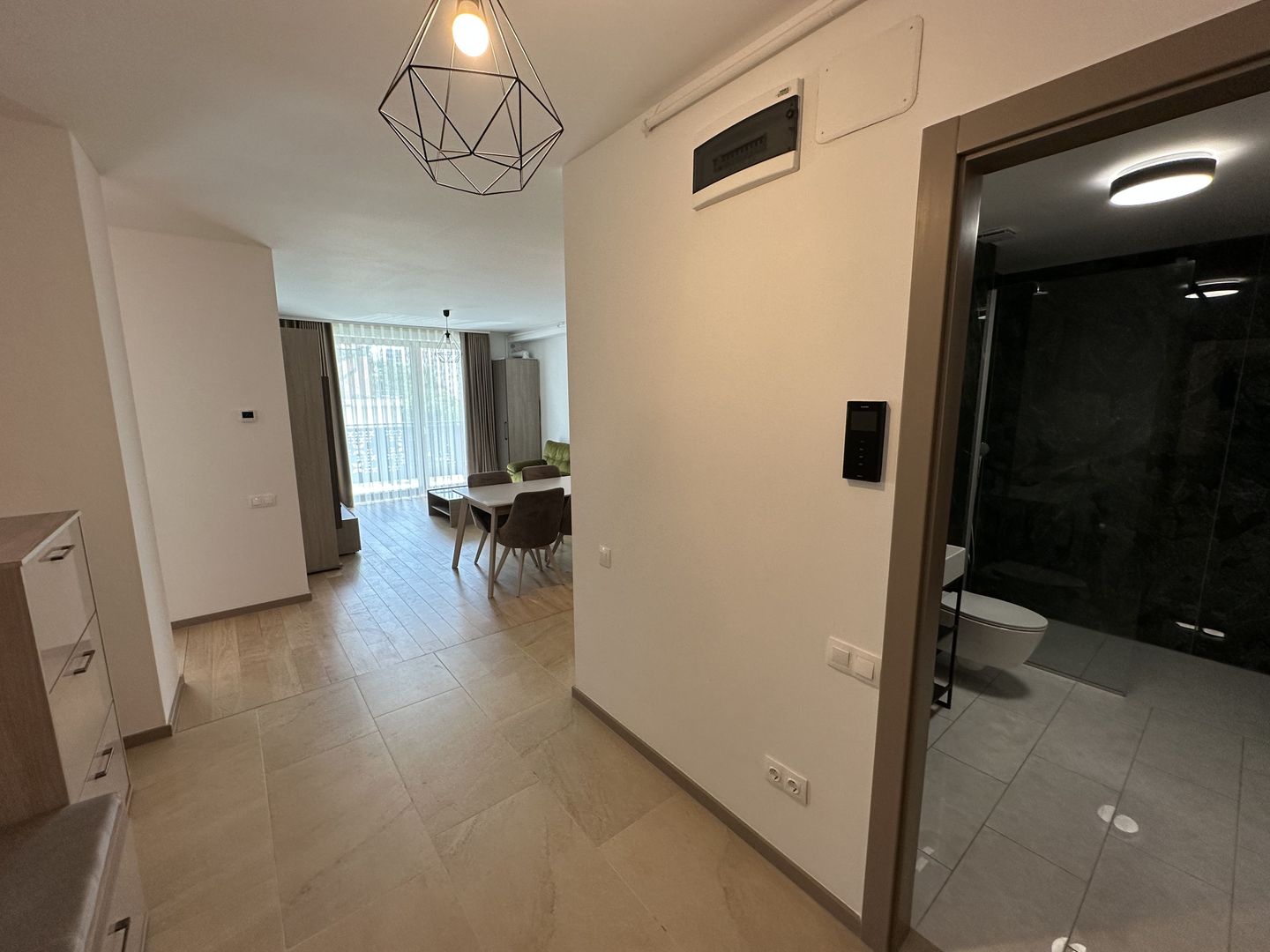 Apartament bloc nou 3 camere - parcare subterana - Poză 12