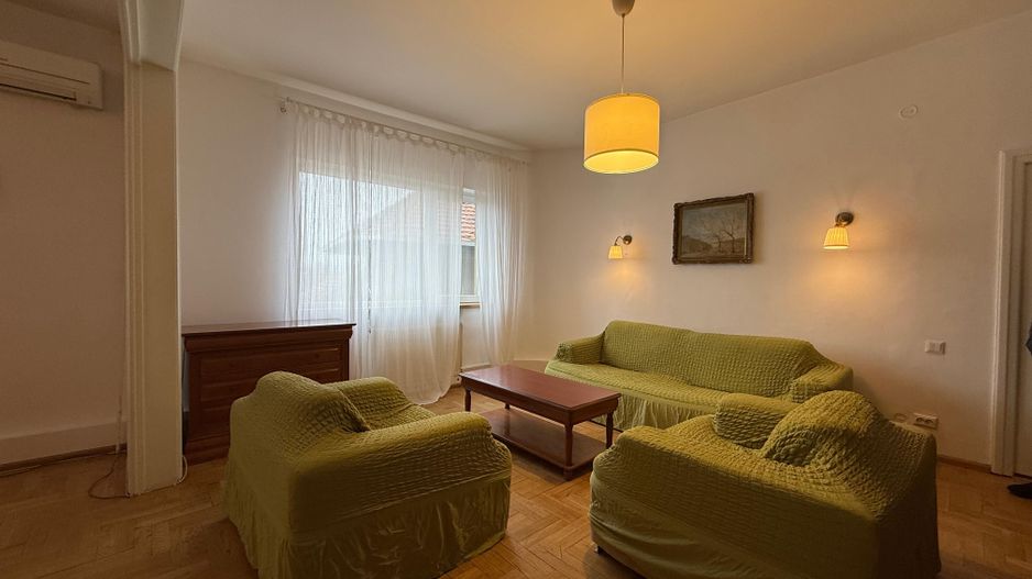 DE ÎNCHIRIAT APARTAMENT 3 CAMERE | VILĂ INTERBELICĂ | CENTRALĂ PROPRIE - Poză 1