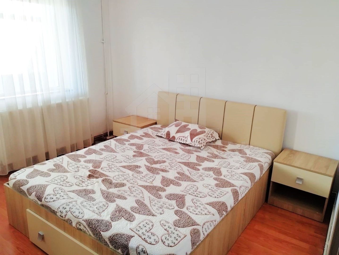 2 Camere-Decomandat-Centrala Termica-Mobilat-Utilat-Cornitoiu - Poză 2