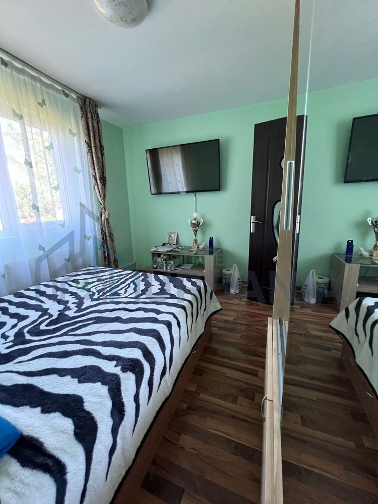 Vanzare casa Dancu, 4 camere, 276 mp, teren 1500 mp - Poză 3