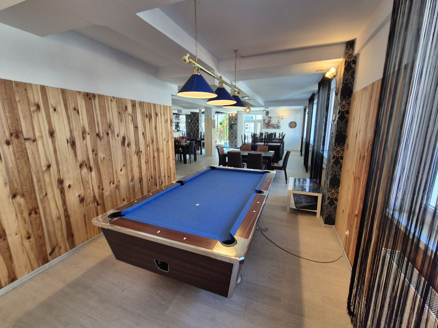 Spatiu comercial 138,70 mp + 2 locuri de parcare - Varteju - Poză 3