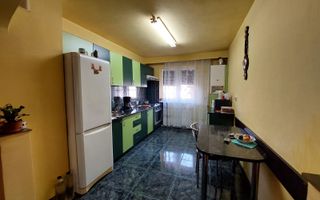 "Apartament 3 camere zona Flora – confort și accesibilitate" - Poză 2