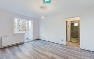 Apartament 3 camere pe str Hateg in Vlaicu - Poză 3