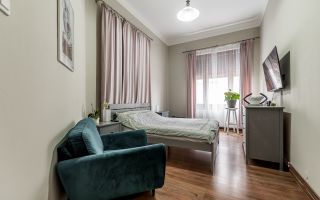 Apartament ultracentral cu 4 camere decomandat, etaj intermediar - Poză 4