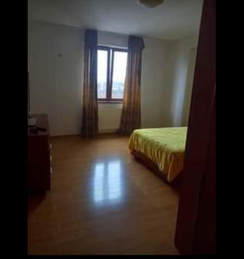 Apartament 2 camere de vanzare Cartier Latin - Poză 2