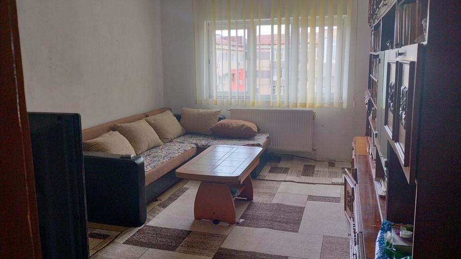 vand apartament 2 camere, dec zona Splai Mihai Viteazul, incalzire pe - Poză 4