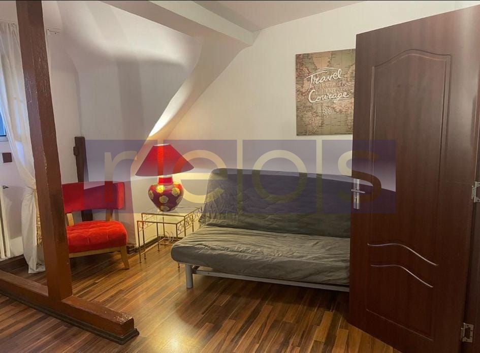 VANZARE  2  APARTAMENTE INDEPENDENTE  INTR-O VILA RENOVATA -144 mp - UNIRII - Poză 10