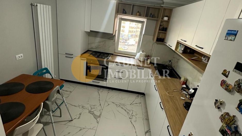 Nicolina -Apartament 4 Camere Decomandat  Bloc 1986 - Poză 8