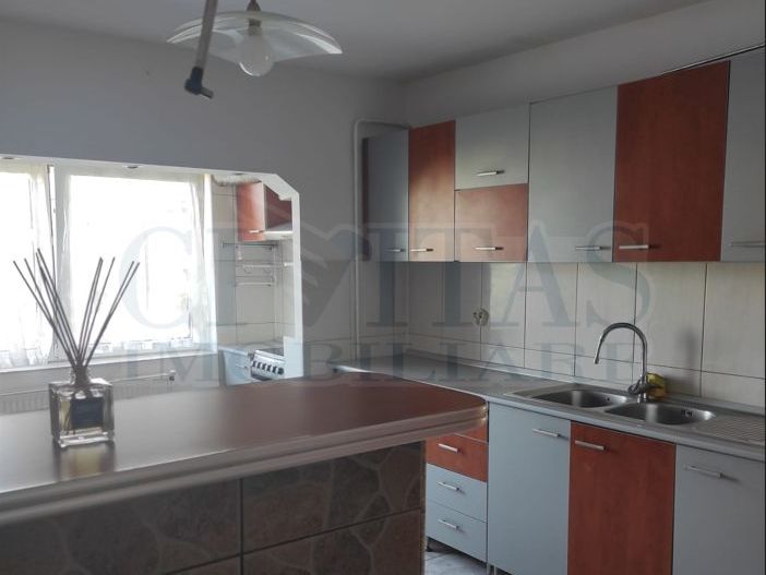 2 camere decomandate, 50 mp,loc parcare! - Poză 2