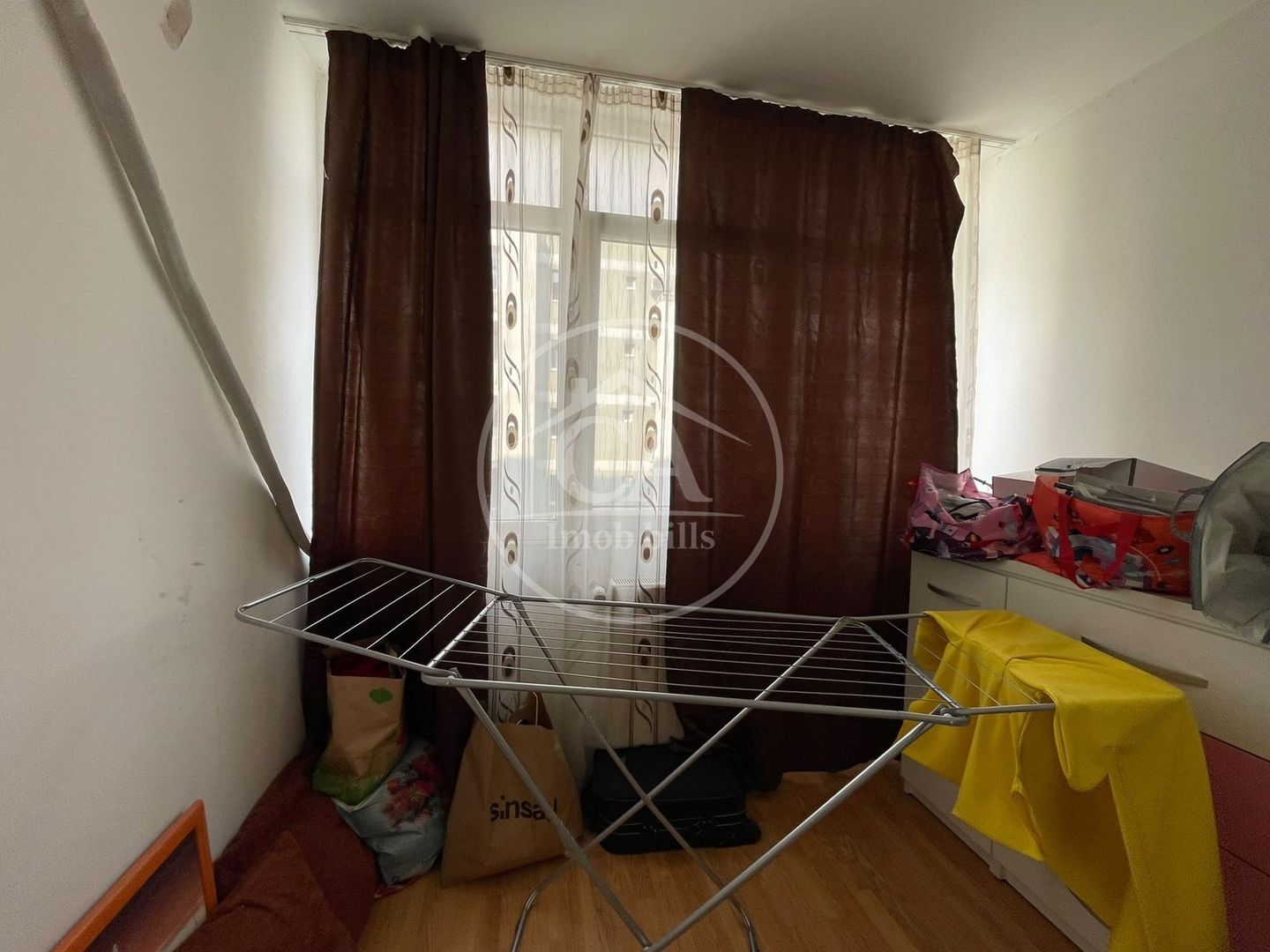 Apartament cu 3 camere de vanzare în Zona Nufărul, Oradea - Poză 12