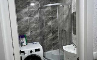 Camera de camin cu baie proprie  - in spate la JUMBO- pret 30000 euro - Poză 7