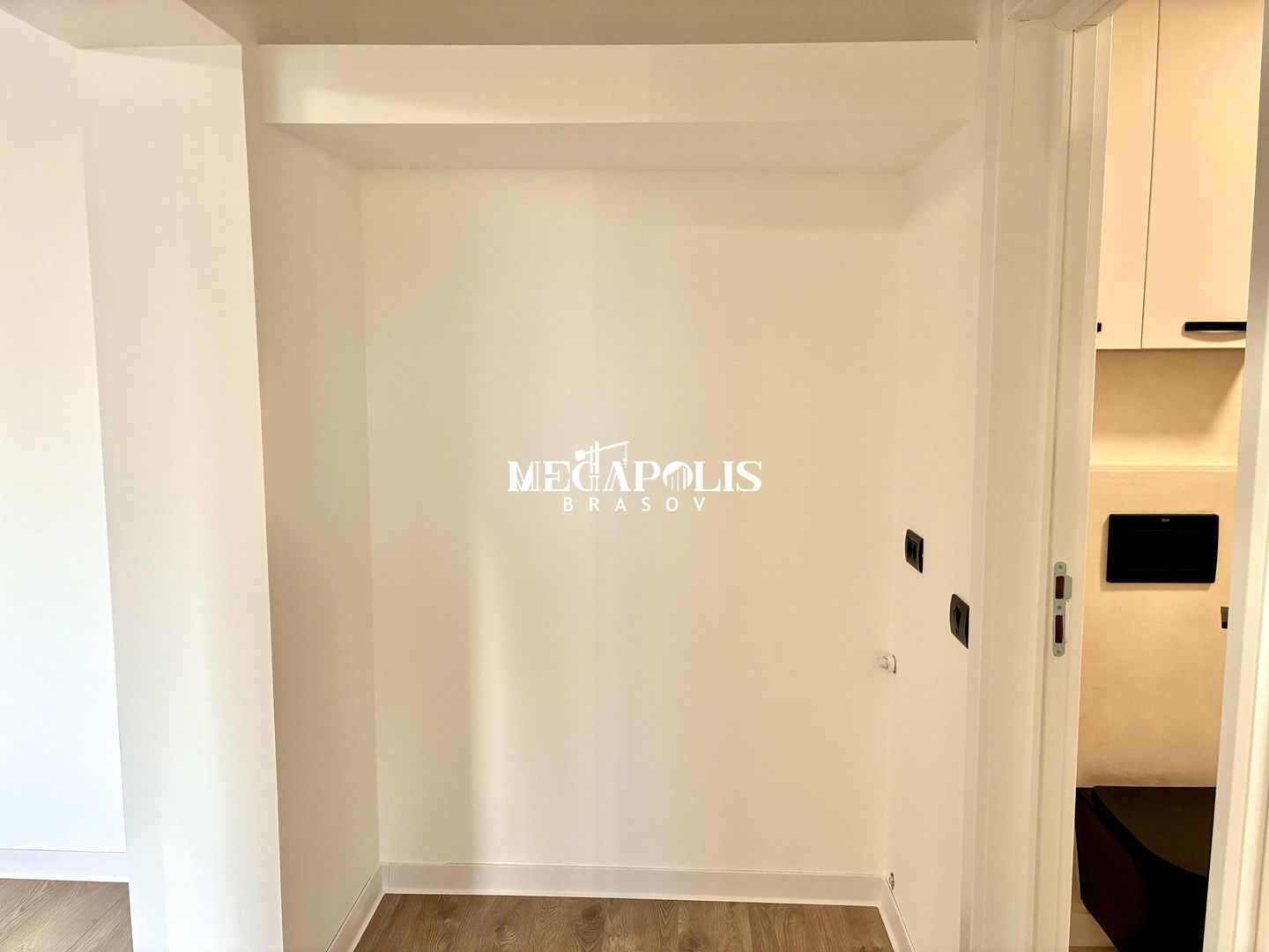 3 Camere / Tractorul / Renovat / Credit - Poză 11