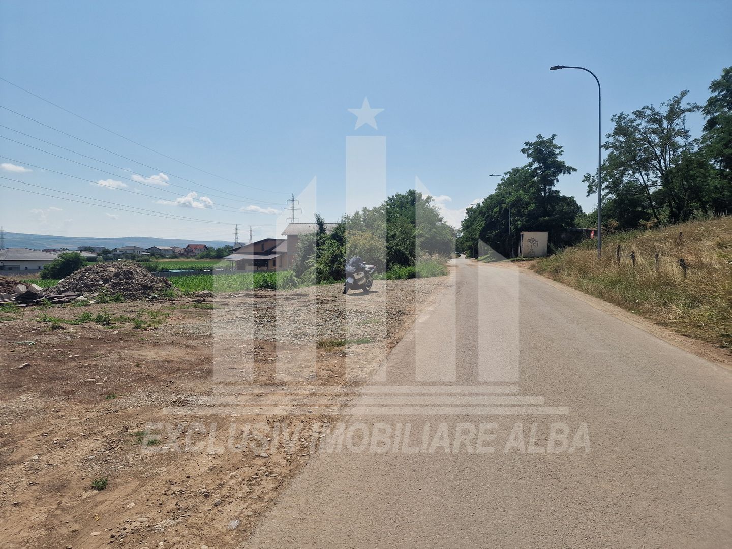 Teren intravilan | De vanzare | 2350 mp | 24 ml deschidere | Cetate - Poză 4