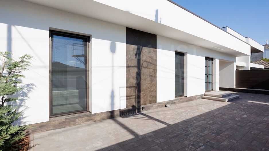 Chirie, casa, 4 camere, Strada Nicolae costin, Buiucani - Poză 1