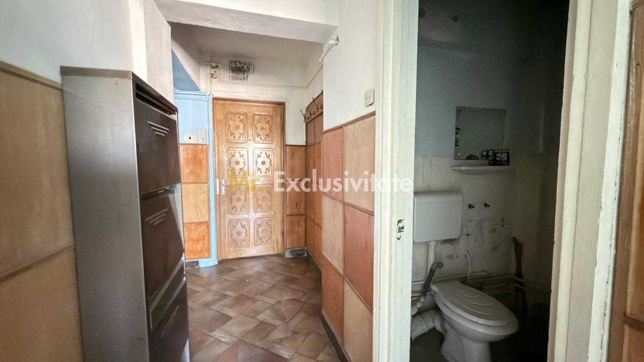 Apartament 4 camere Etaj IV, MV1, Zona Ludy - Str. Regele Ferdinand I - Carei - Poză 10