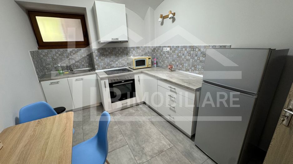 Apartament cu 2 camere, 45mp, Zona Central - Poză 7