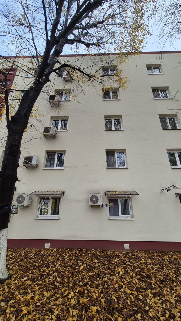 2 Camere Piata Resita cu Loc de parcare - Poză 16