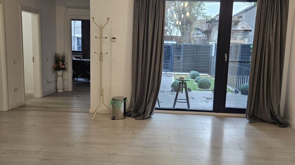 Vila P+2 de inchiriat, Sector 2 - Poză 3