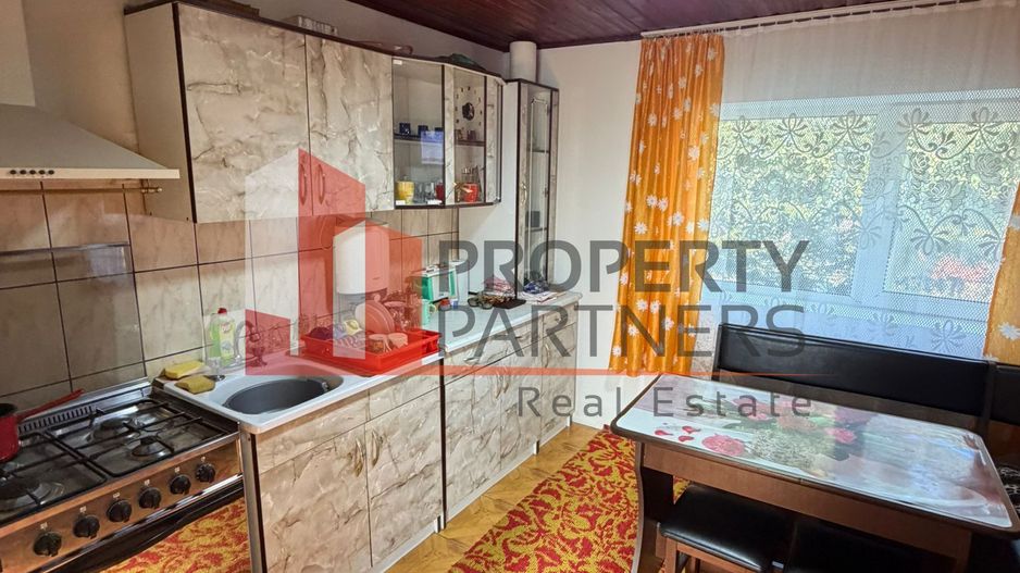 Casă tradițională cu 1800 mp teren  în Sohodol, Bran | Priveliște superba - Poză 18