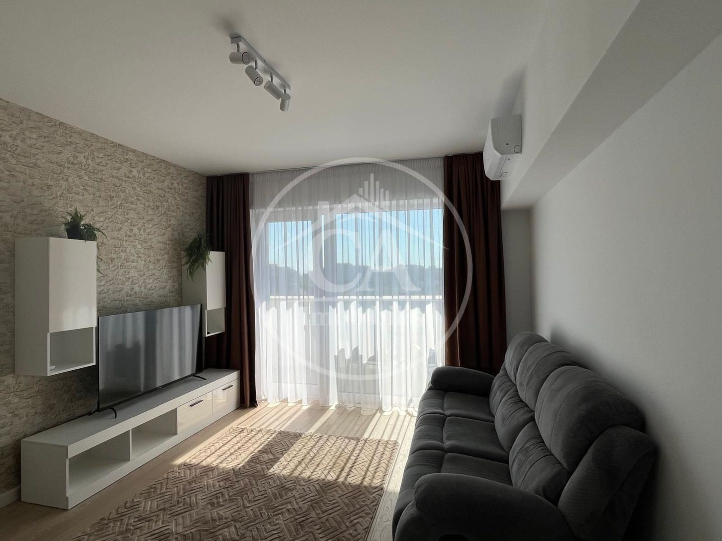 Apartament cu 2 camere de închiriat în Prima Green, Oradea - Poză 1
