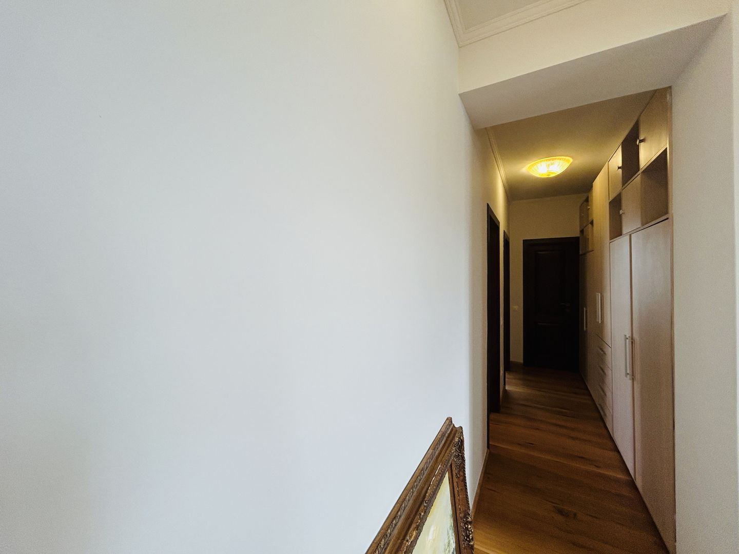 Penthouse de inchiriat, zona buna, terasa mare, mobilat si utilat - Poză 3