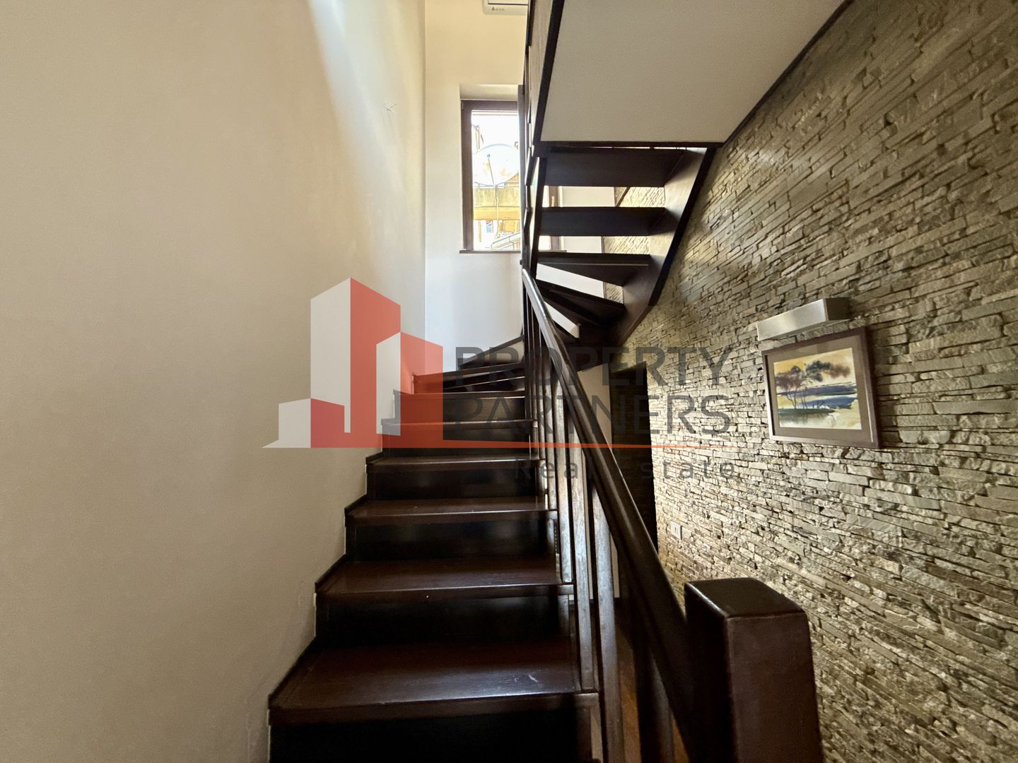 Apartament elegant într-o vilă complet renovată – Strada Popa Soare 35 - Poză 12