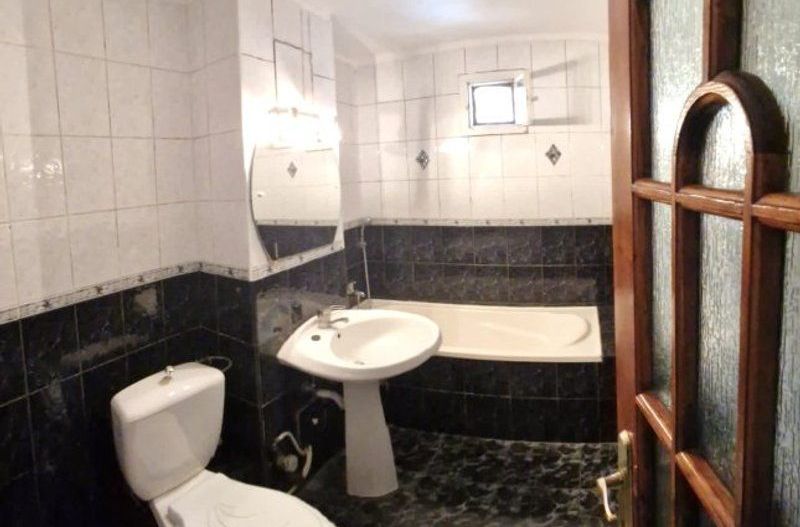 Apartament cu 4 camere, 95 mp utili, pretabil birou, cu garaj, in zona Girocului - Poză 6