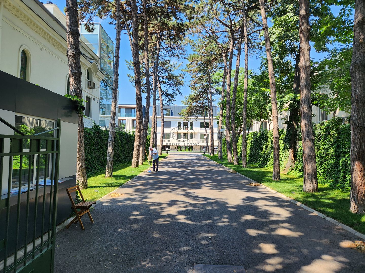 APARTAMENT DE LUX CU 5 CAMERE APROAPE DE BULEVARD KISELELFF - Poză 1