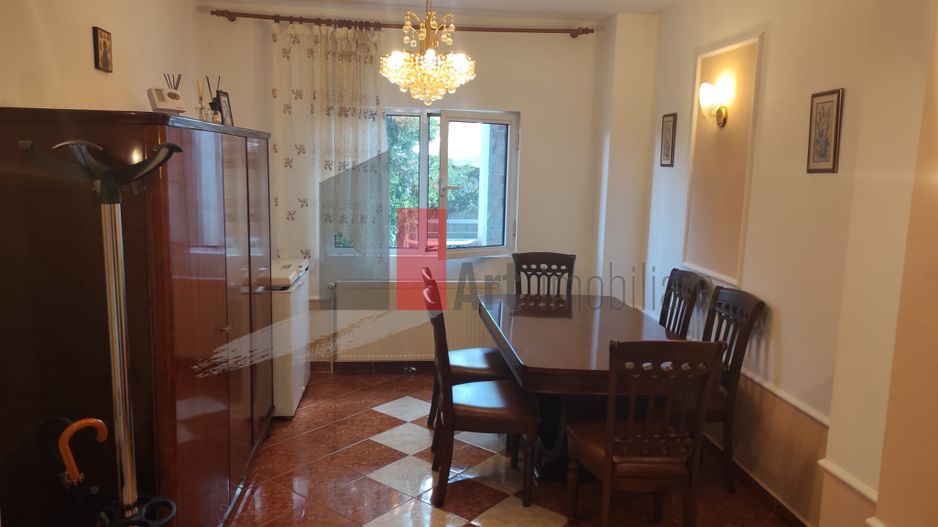 Vila spatioasa in Branesti - Poză 2