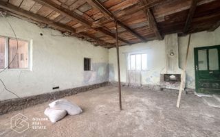 Casă cu teren generos 1.944 mp, Măgulicea, Vârfurile - Poză 11