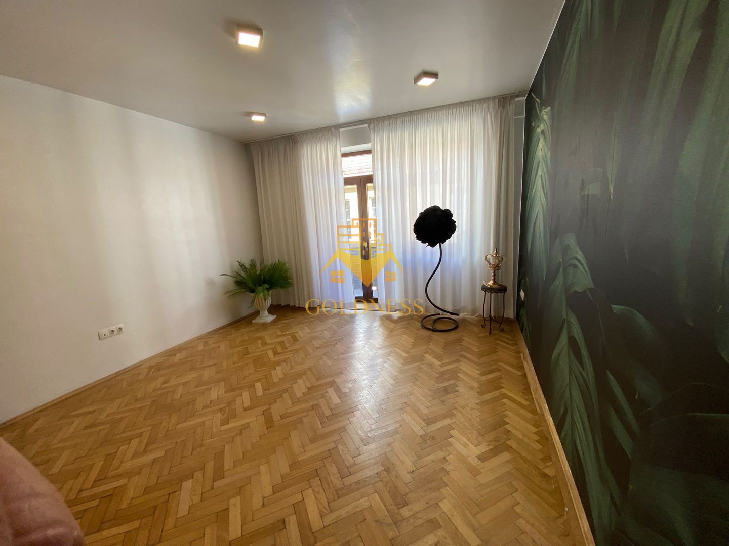 Spatiu birou/aparatament, 3 camere, decomandate, Eroilor Zona Teatru - Poză 2