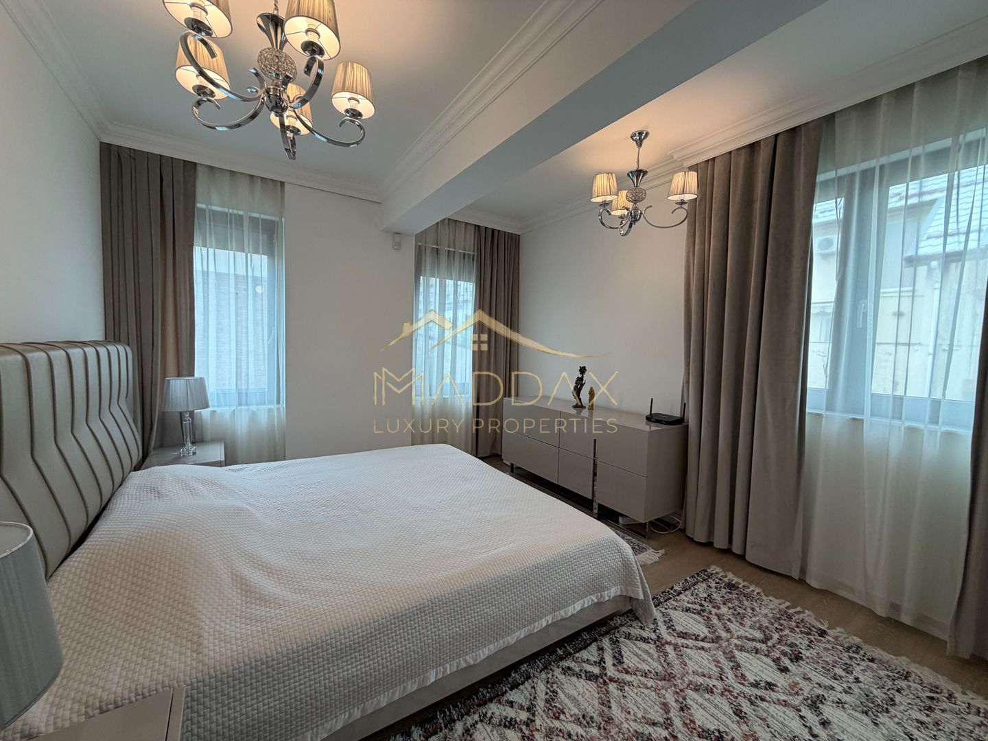 Apartament de tip Duplex 6 camere *250mp* + 2 Garaje // Herastrau - Poză 56