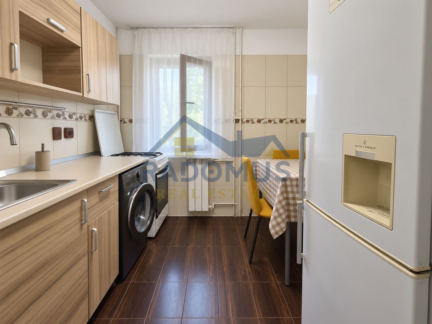 Apartament 2 camere | Zona Vest | Utilat și mobilat | 370 euro/luna - Poză 2